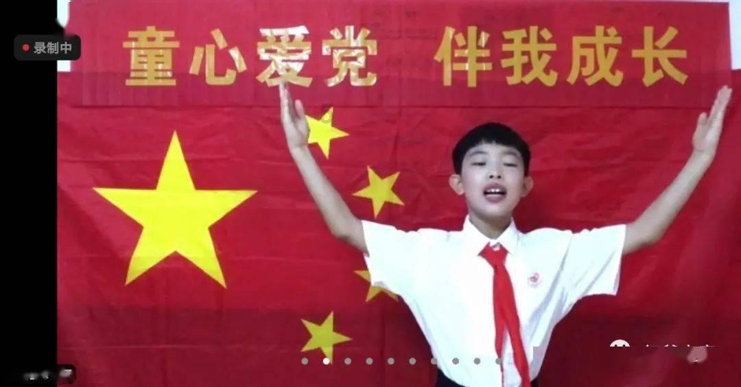 逃离古老的乡村房子